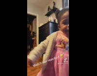 Little girl gives funny reaction to song change