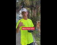 Construction coworkers look like celebrities 