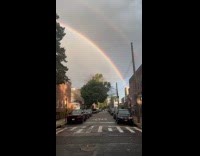 Collab WINY - Man sees double rainbow from street 
