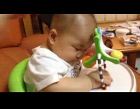 Baby woke up and returns to sleep