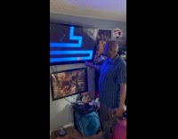 Collab ClipsIG - Father unfazed by maze scary jump scare 