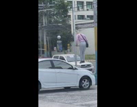 Old Man Pink polo exercise stoplight bar