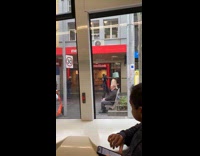 Collab IITW - People film scripted pranks on the street