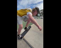 Guy skates down a ramp and fails 