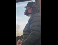 Black face mask pink ventilator corona train 