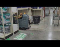 Collab DailyDoseOfInternet - Reindeer stuffed toy on a cleaning machine