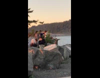 Collab IITW - Group tiktok dance at the beach rocks HOTTOGO 