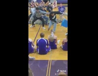 Collab BitchMP - Two guys fight musical chairs