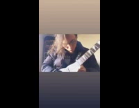 Guy messes up his guitar solo 