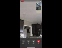 Girl comes home surprises mom on Facetime