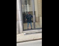 Woman laugh at mom cant open door