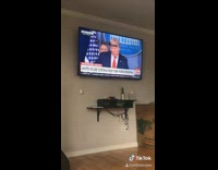 Baby doesnt like movie Donald trump news