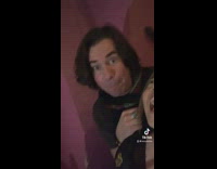 Girl asks Jerry Trainor if hes had a thick latina he says yup