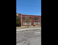 Collab ClipsIG - Woman shows dad bought school as house 