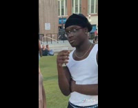 Guy asks women to rate themselves 