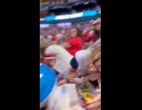 Collab VIBES - Woman hits man with beach ball