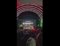 Singer crowd surf fail 