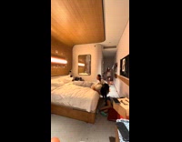 Girl falls off bed hotel game