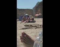 Two girls lay sand twerk dry hump 