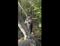 Guy does guy and girl voices in park 