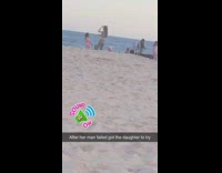 Women dance tiktok beach music daughter react