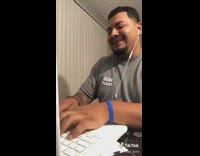 911 dispatcher asks who won fight