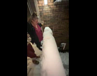 Collab Clips MPUGC - Woman tried snow trend with mom 