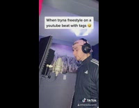 Guy tries to freestyle on youtube beat 
