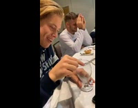 Collab BitchMP - Guy rubs finger on glass and makes squeaking noise