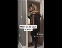 Guy pretends to pray wudhu mom 