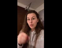 Story of US citizen trying to pay for pizza in canada 