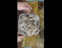 Collab BSMedia - Single guy gets care package from Bumble 