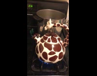 Collab Clips MPUGC - Giraffe kettle sounds like cars horn