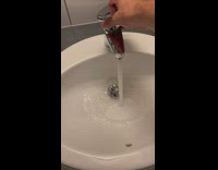 Guy open sink but it was broken and makes fun sounds