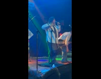 Annie Dirusso perform while walking on treadmill