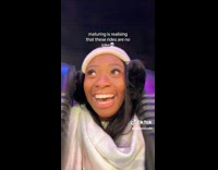 Collab ClipsIG - Woman happy then cries on the ride