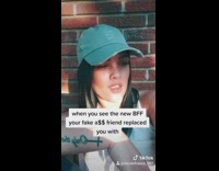 Girl calls new BFF a horse