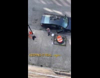 Collab winy - Man sing on street beside black car