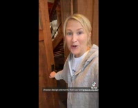 Mom calls out mess in house as decor