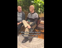 Guy reminded hair genes on family reunion