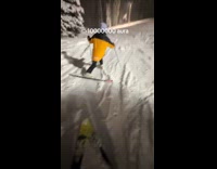 Woman fails to ski and falls 