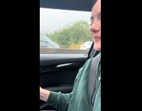 Collab Clips MPUGC - Girl sings beat into car