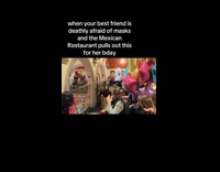 Woman afraid of masks greeted by restaurant staff 