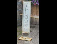 Submitter Zooms in on Shop Availability Signages