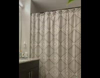 Collab ClipsIG - Girlfriend hides in shower to scare boyfriend 