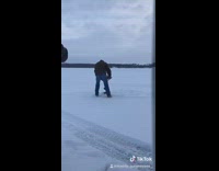 BitchMP - Ice drill man sits spins