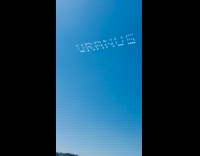 Submitter show planes spell out on sky