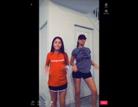 Mom and daughter dance to Funkytown song