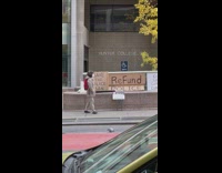 Woman screams to refund the police 