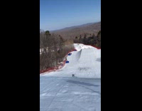 Collab Scorpionmasters - Man in snowboard spin trick but roll down the ramp